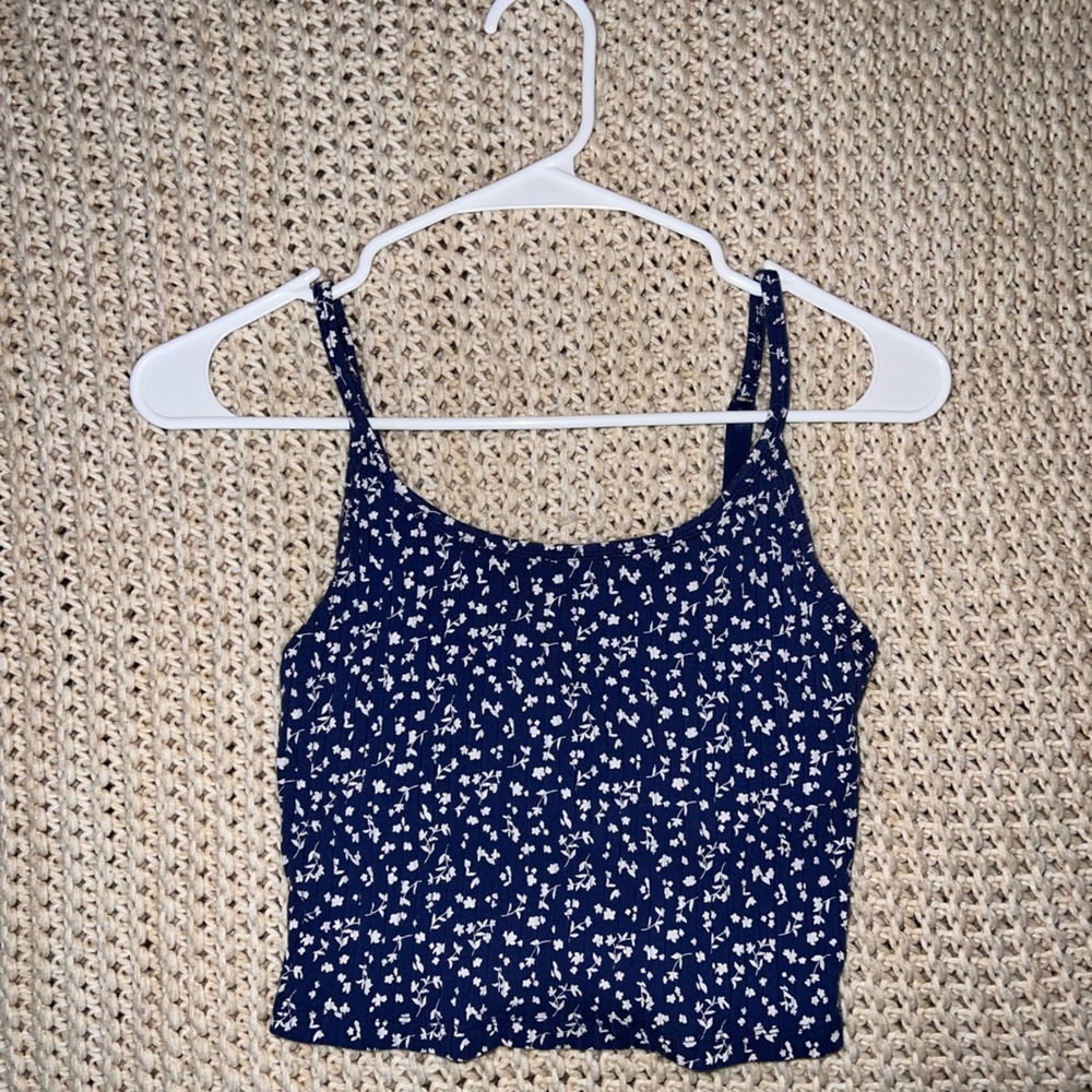 Old Navy Blue and White Floral Women’s Tank Top